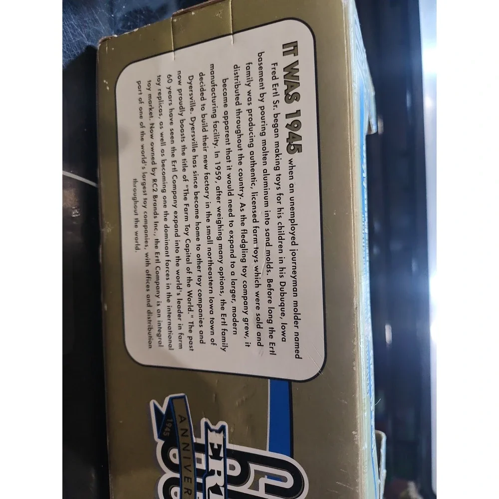 Vintage~ERTL~60th Anniversary~1946 Chevy Surburban Panel Van~1:25 Die Cast~NIB